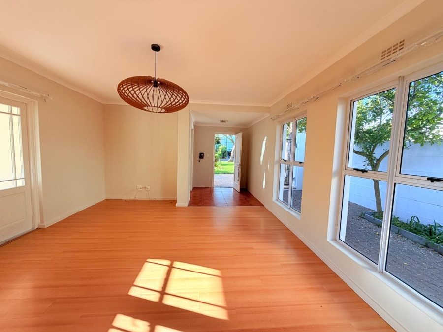 To Let 3 Bedroom Property for Rent in Pinehurst Western Cape